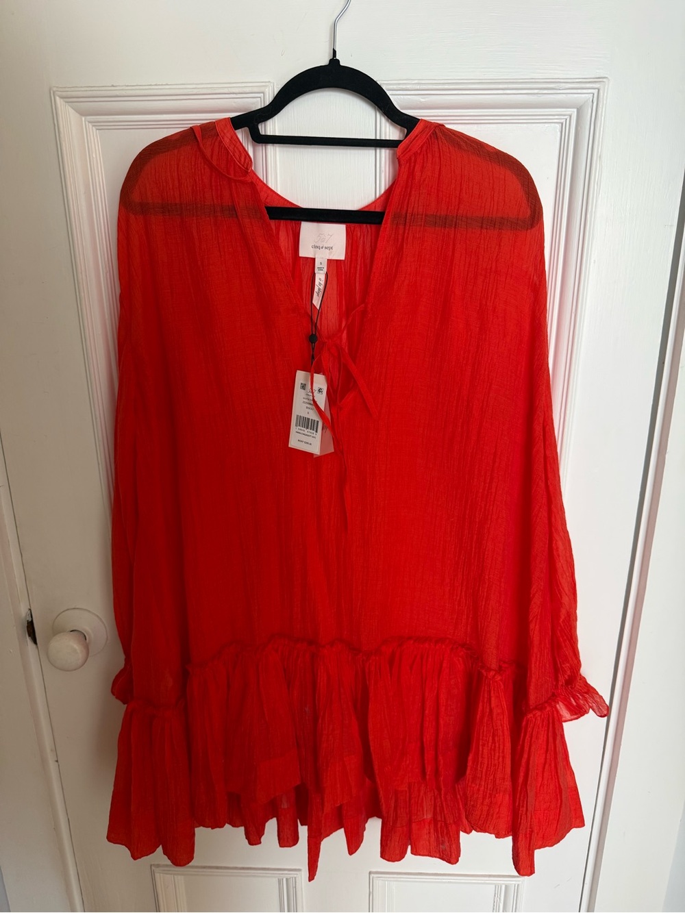 Cinc a Sept Lightweight Red Beach Cover. Size Small.